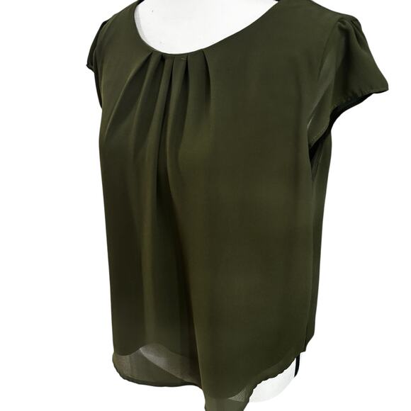 Lily White Olive Green Chiffon Blouse Women’s Large Pleated Cap Sleeve Top - Picture 7 of 8